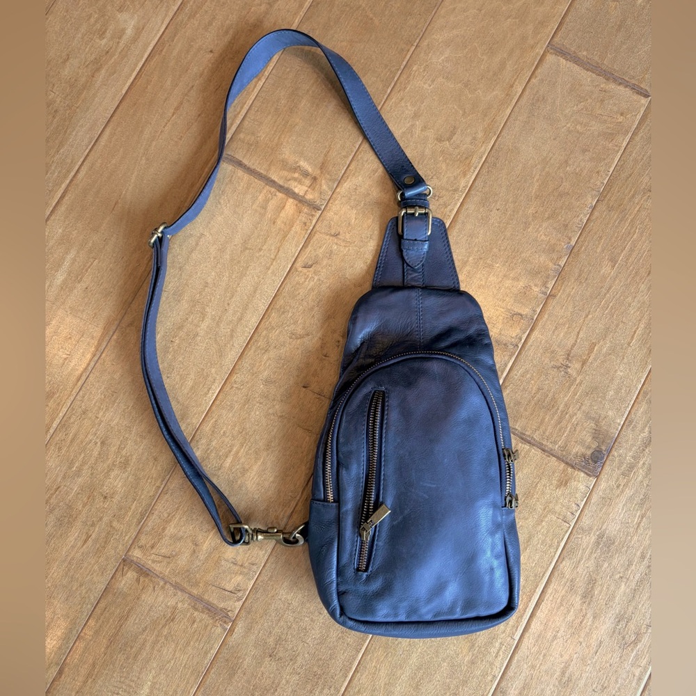 Sundance Leather Crossbody